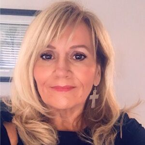 Meet your Posher, Carol